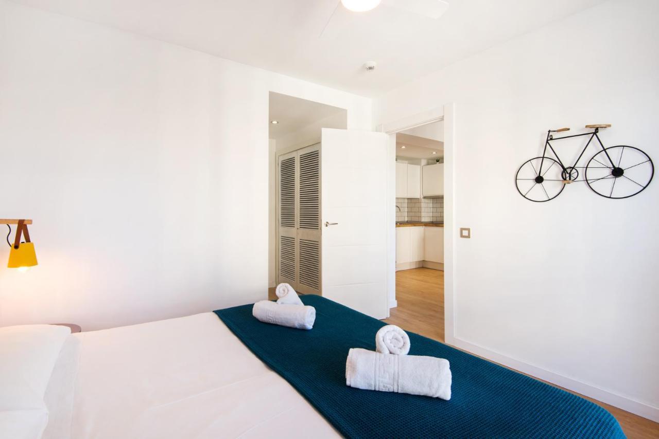 Aloha Puerto Private Apartment 1St Line Carihuela Beach Torremolinos Esterno foto