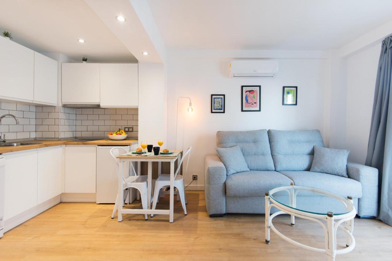 Aloha Puerto Private Apartment 1St Line Carihuela Beach Torremolinos Esterno foto