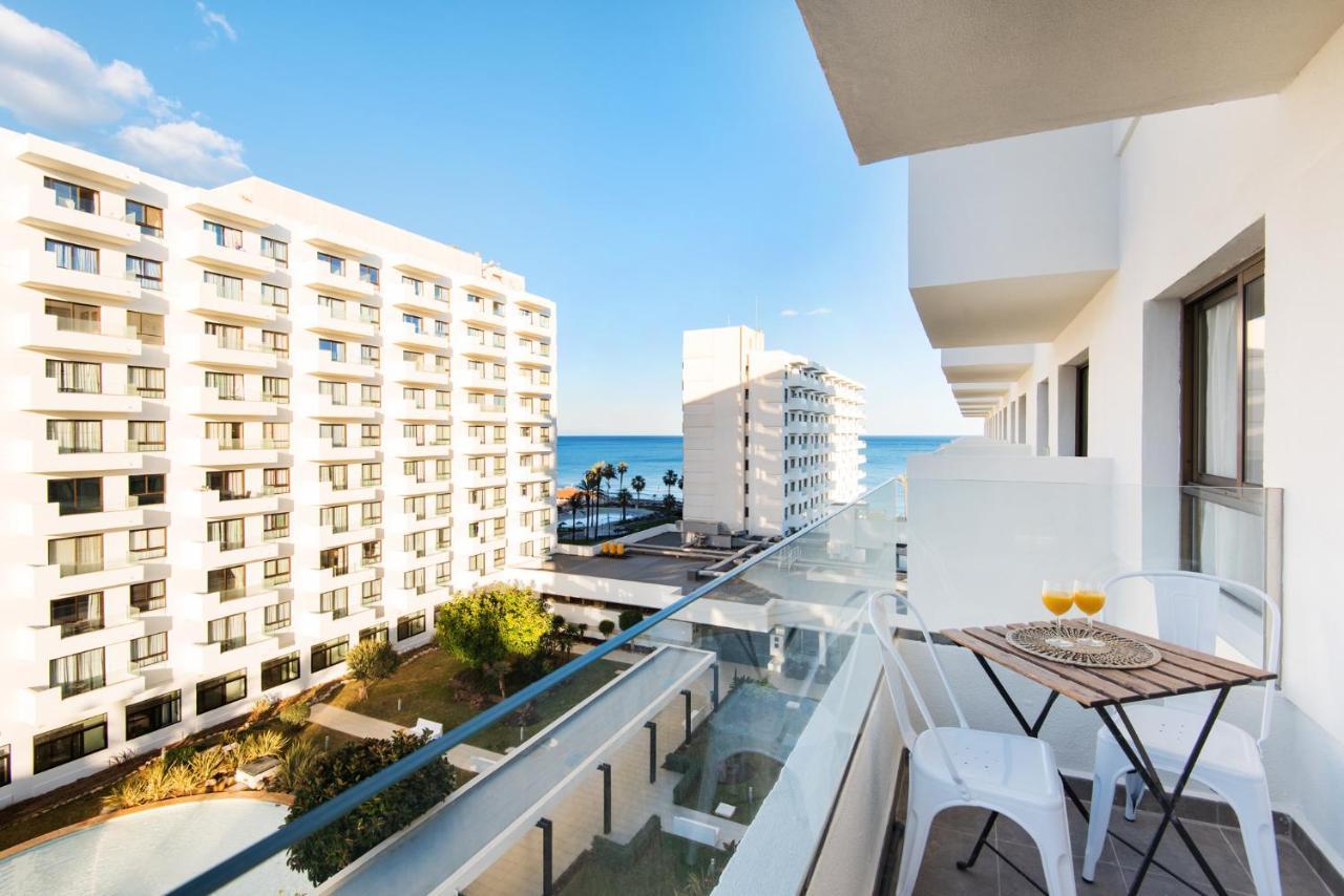 Aloha Puerto Private Apartment 1St Line Carihuela Beach Torremolinos Esterno foto