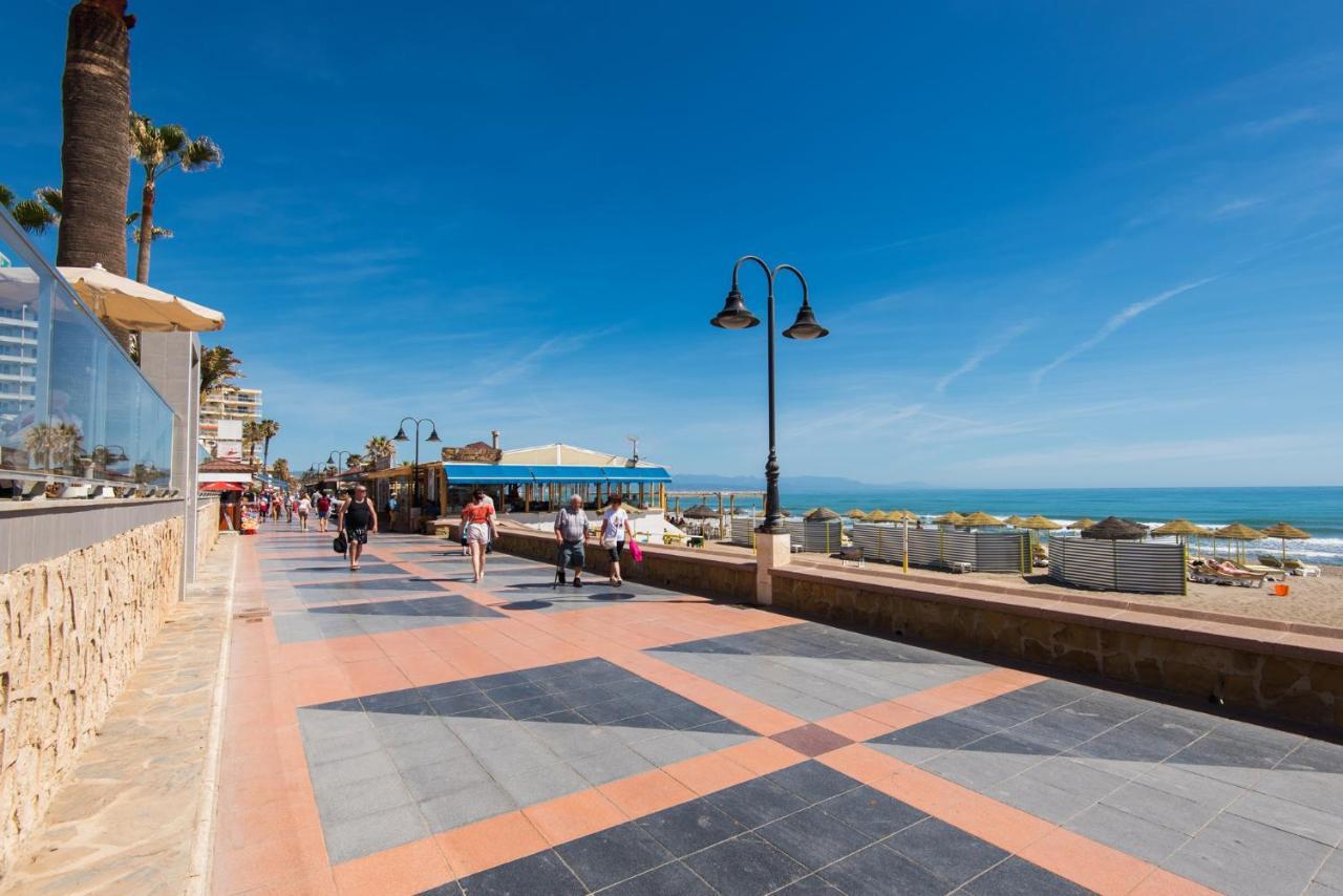 Aloha Puerto Private Apartment 1St Line Carihuela Beach Torremolinos Esterno foto