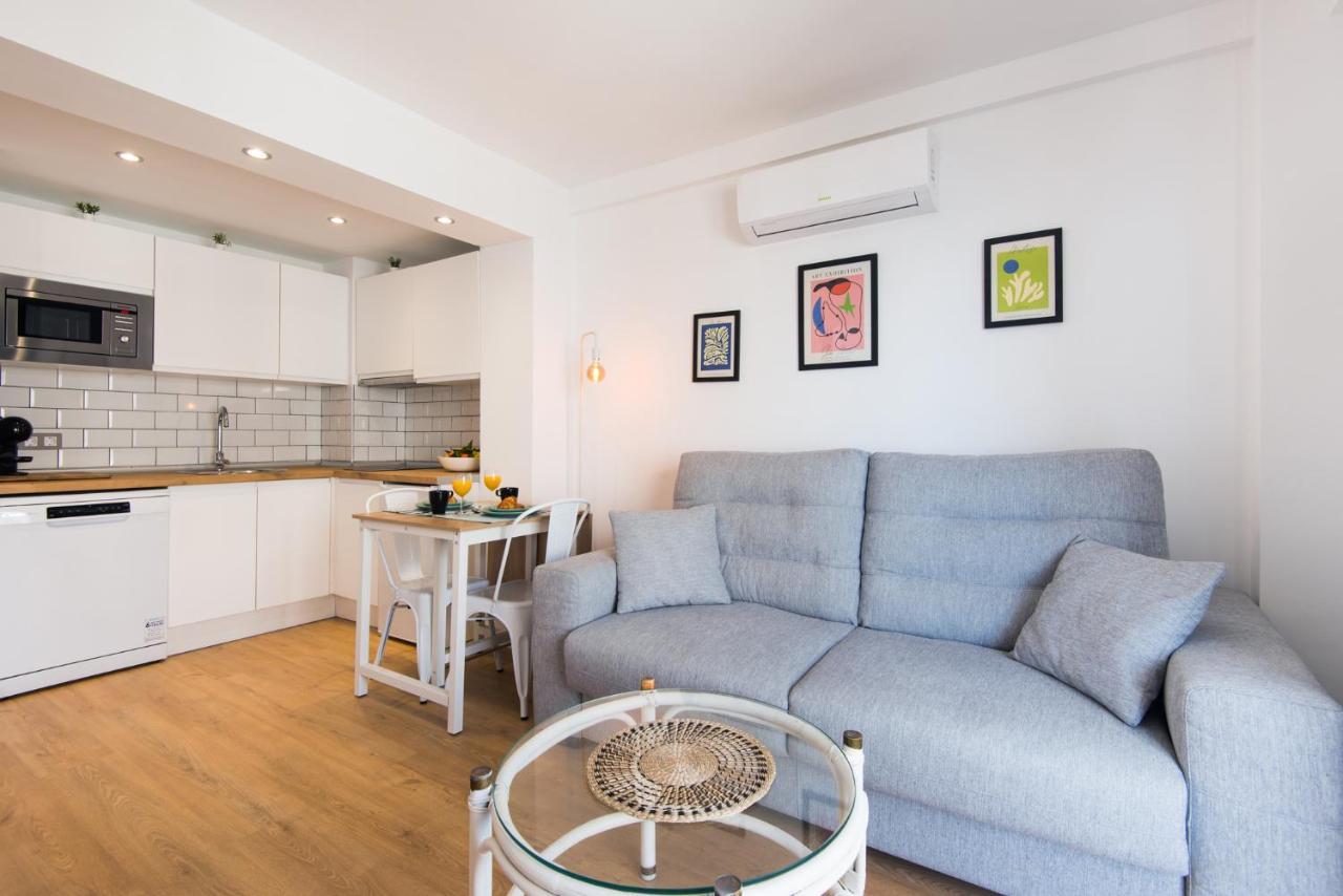 Aloha Puerto Private Apartment 1St Line Carihuela Beach Torremolinos Esterno foto